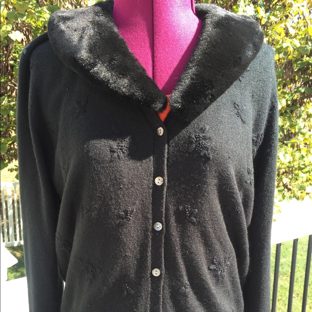 New with tag Liz Claiborne cardigan sweater